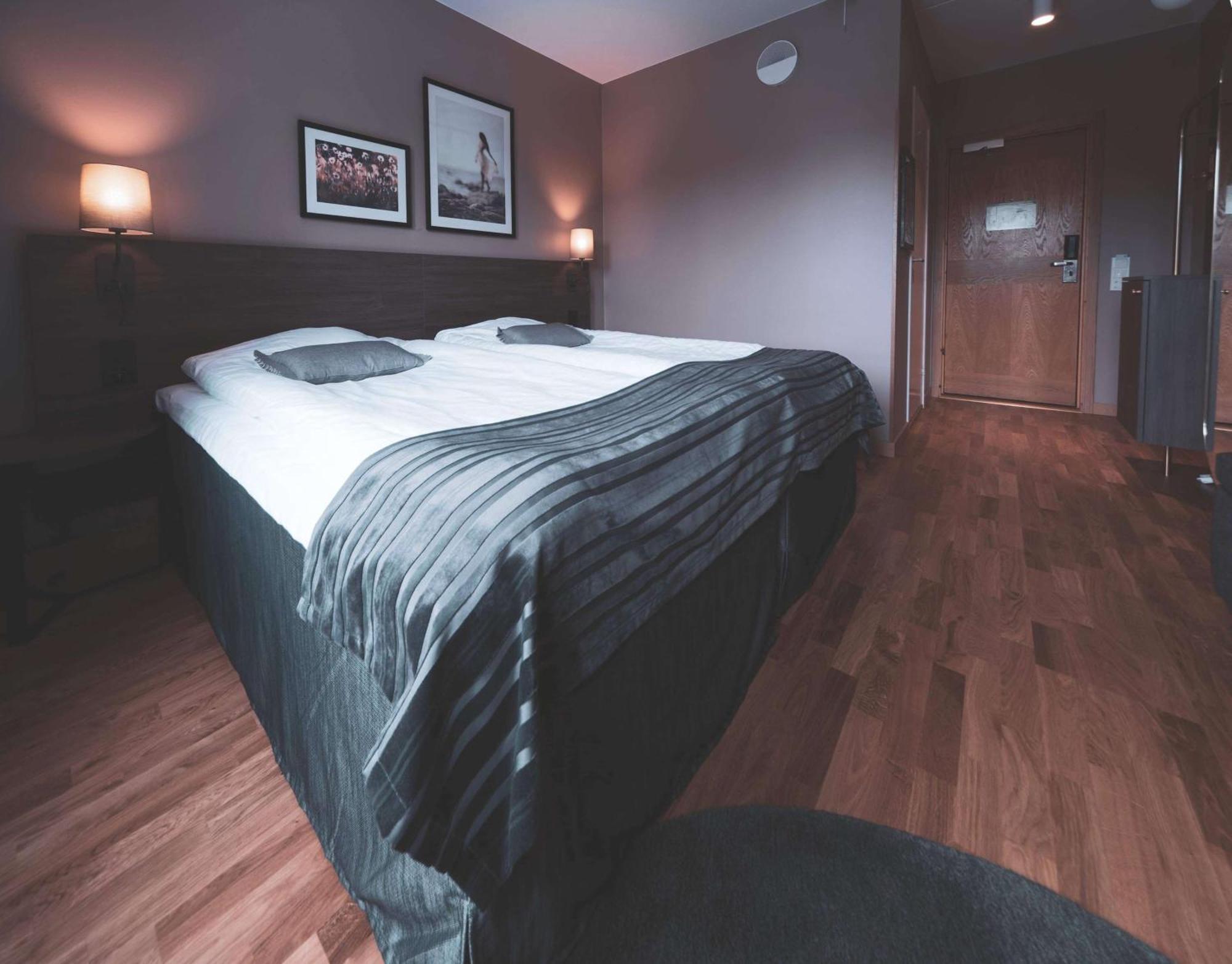 Standard Room,1660287624:JPEG