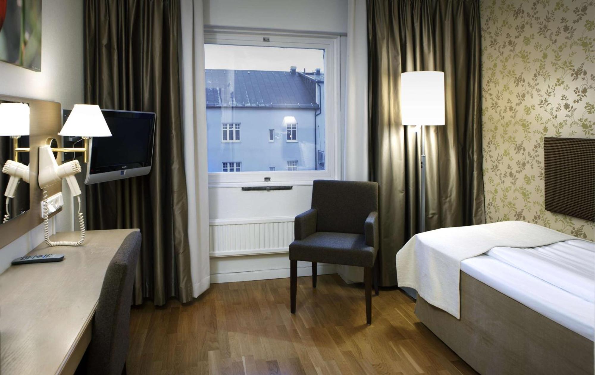 Single Room,1649896637:JPEG
