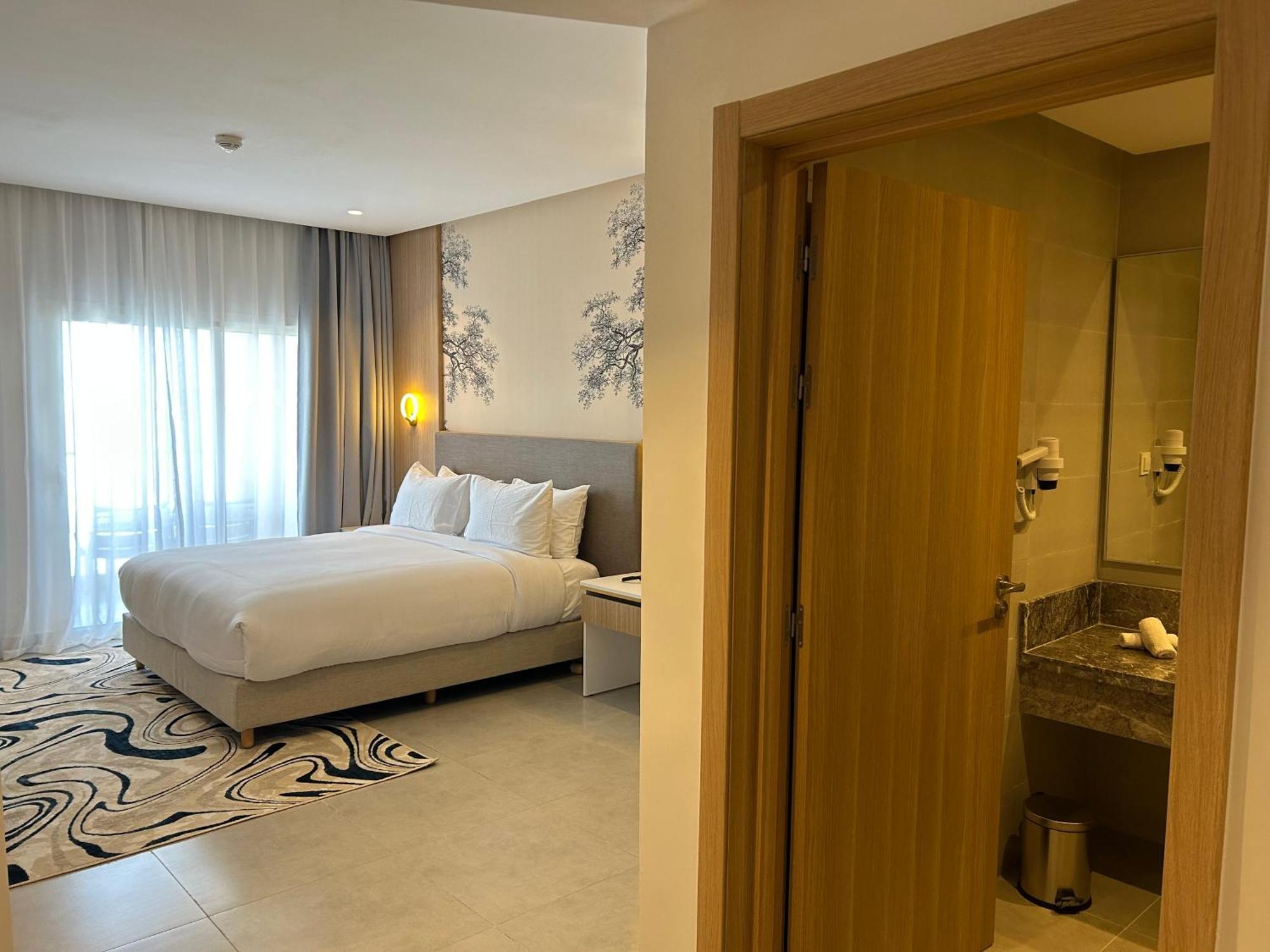 Deluxe Family Suite,1669415872:JPEG