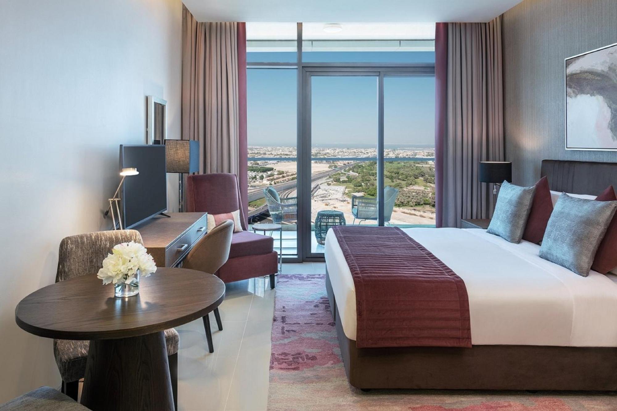 Studio City View kitchenette