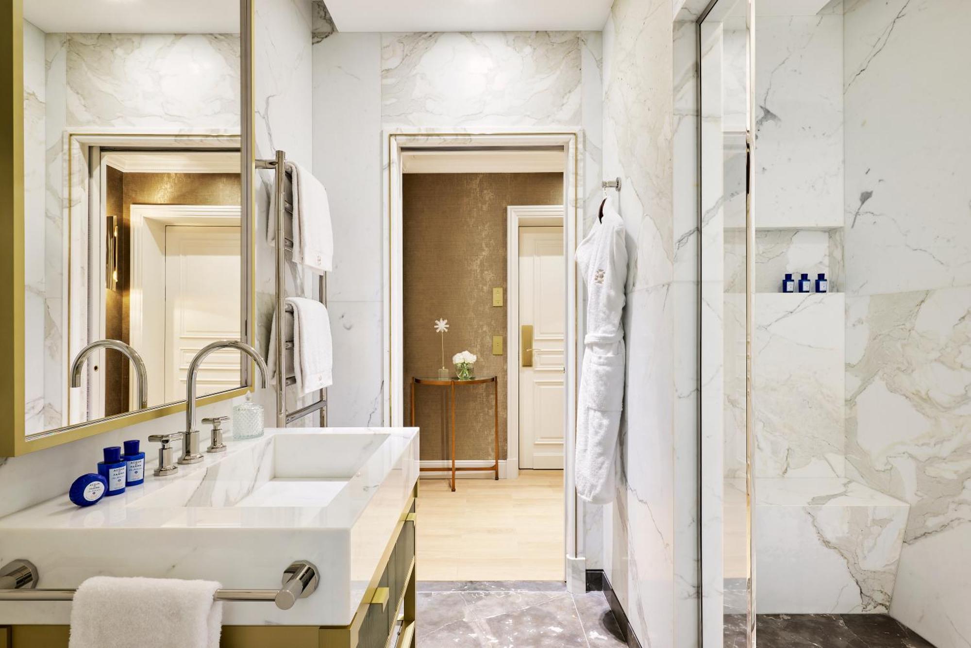 Exclusive Prestige Room City or Courtyard View,1673937237:JPEG