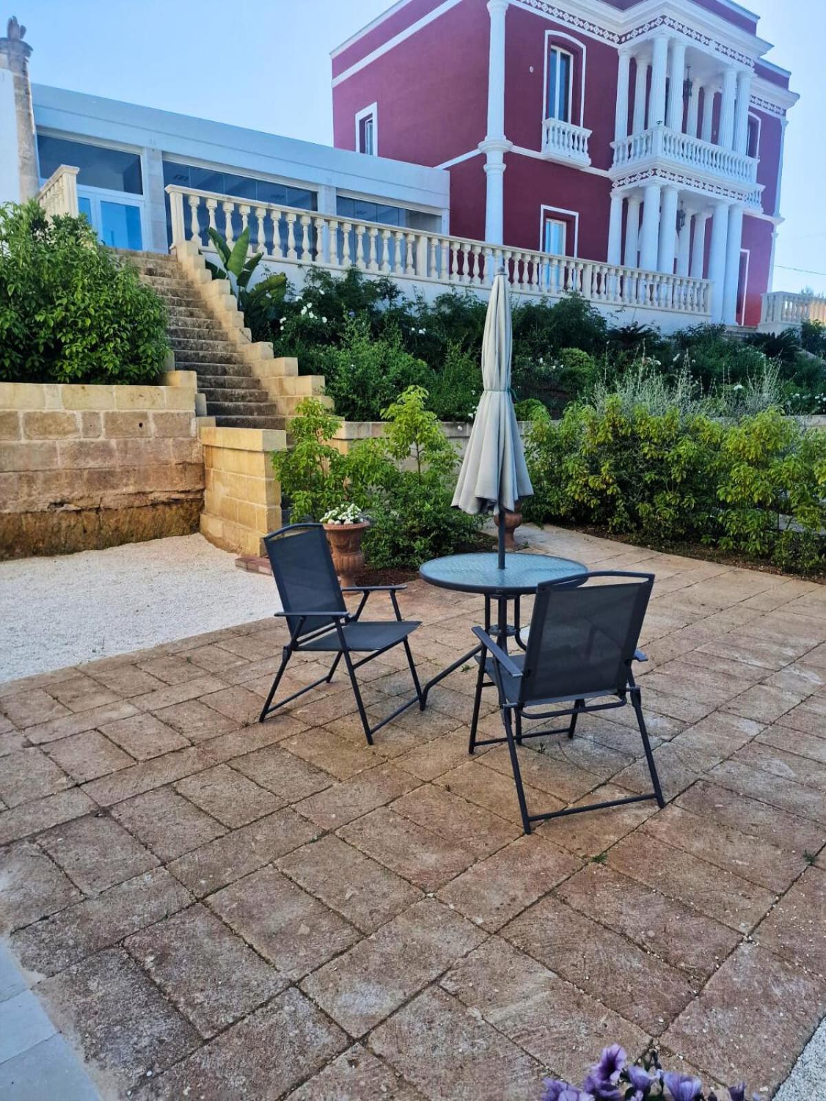 King Room Garden View