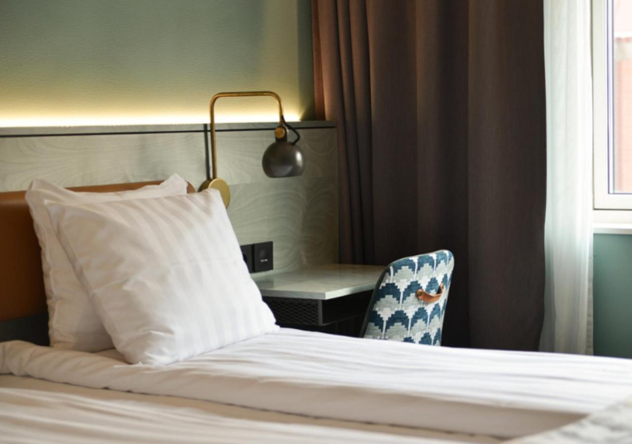 Compact Double Room,1693321238:JPEG