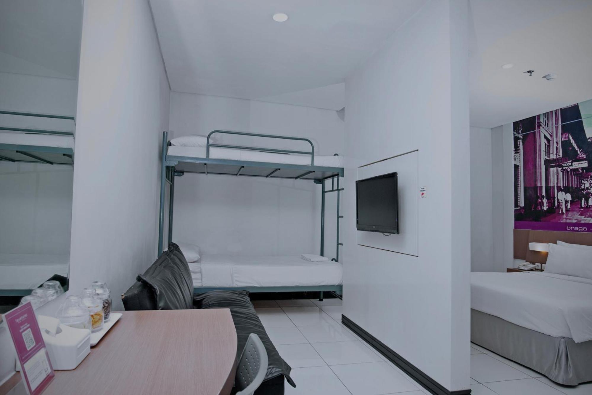 Family Room Bunk Bed,1706829757:JPEG