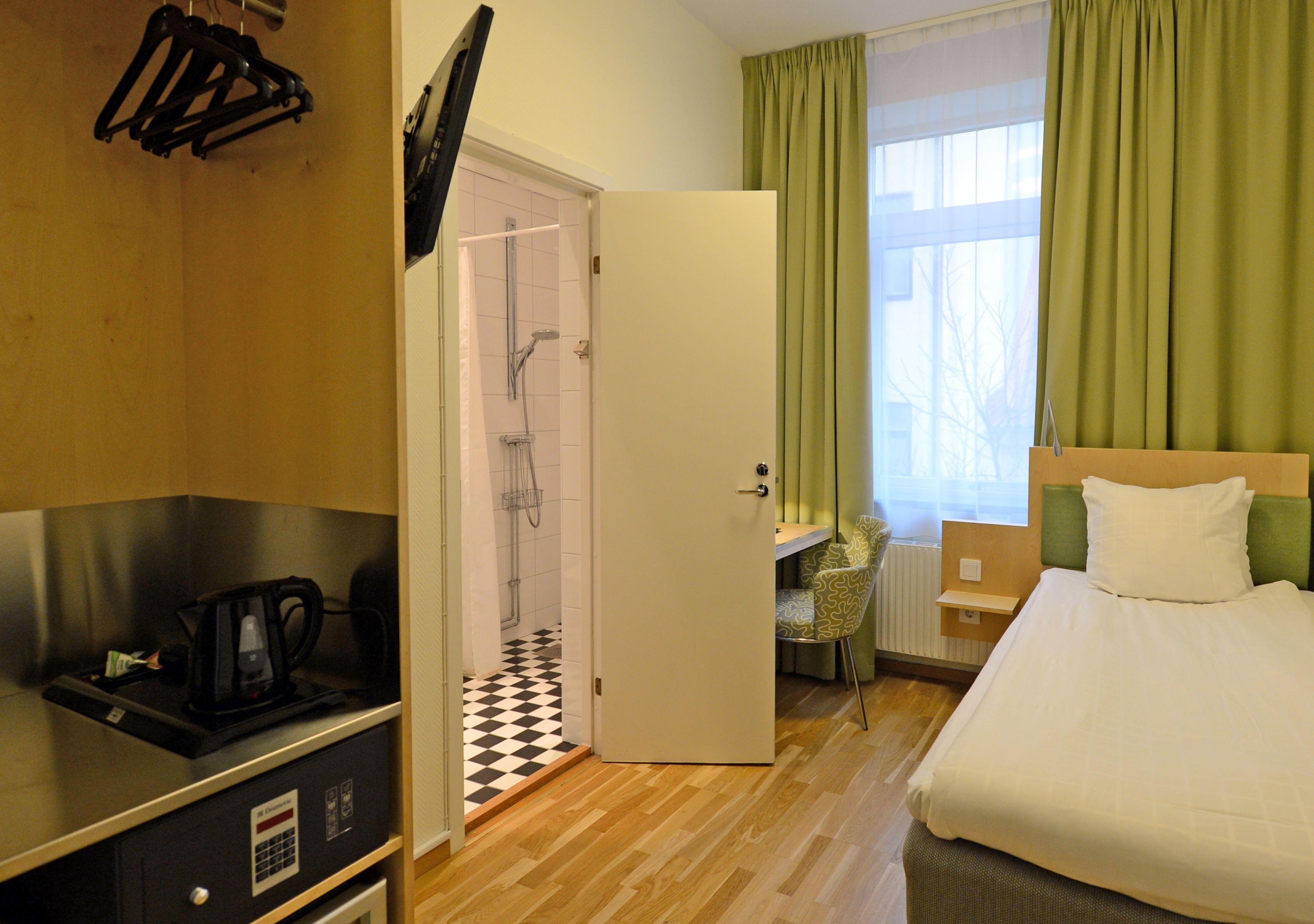 Single Room,1317445645:JPEG
