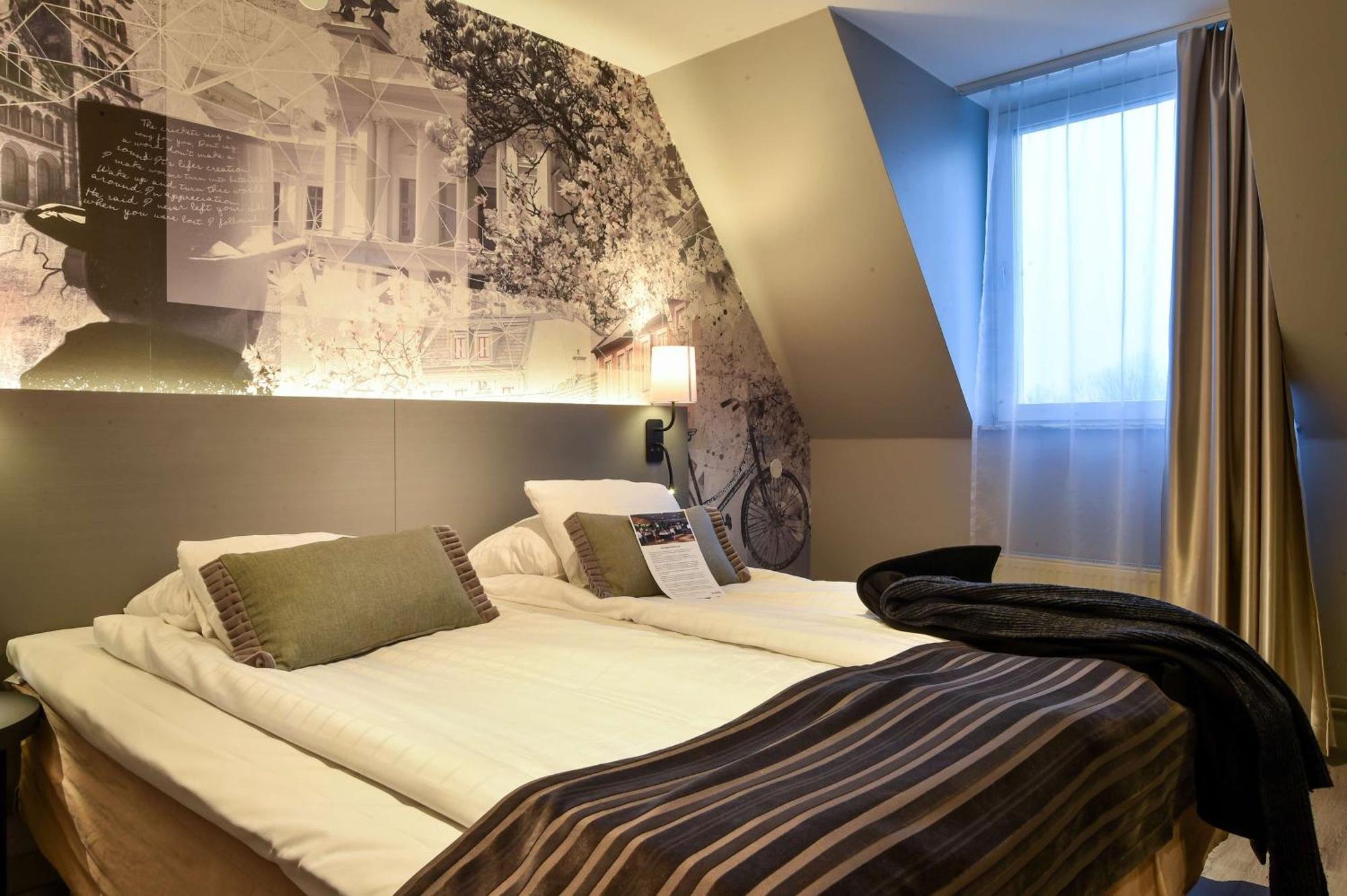 Standard Double or Twin Room,1710022637:JPEG