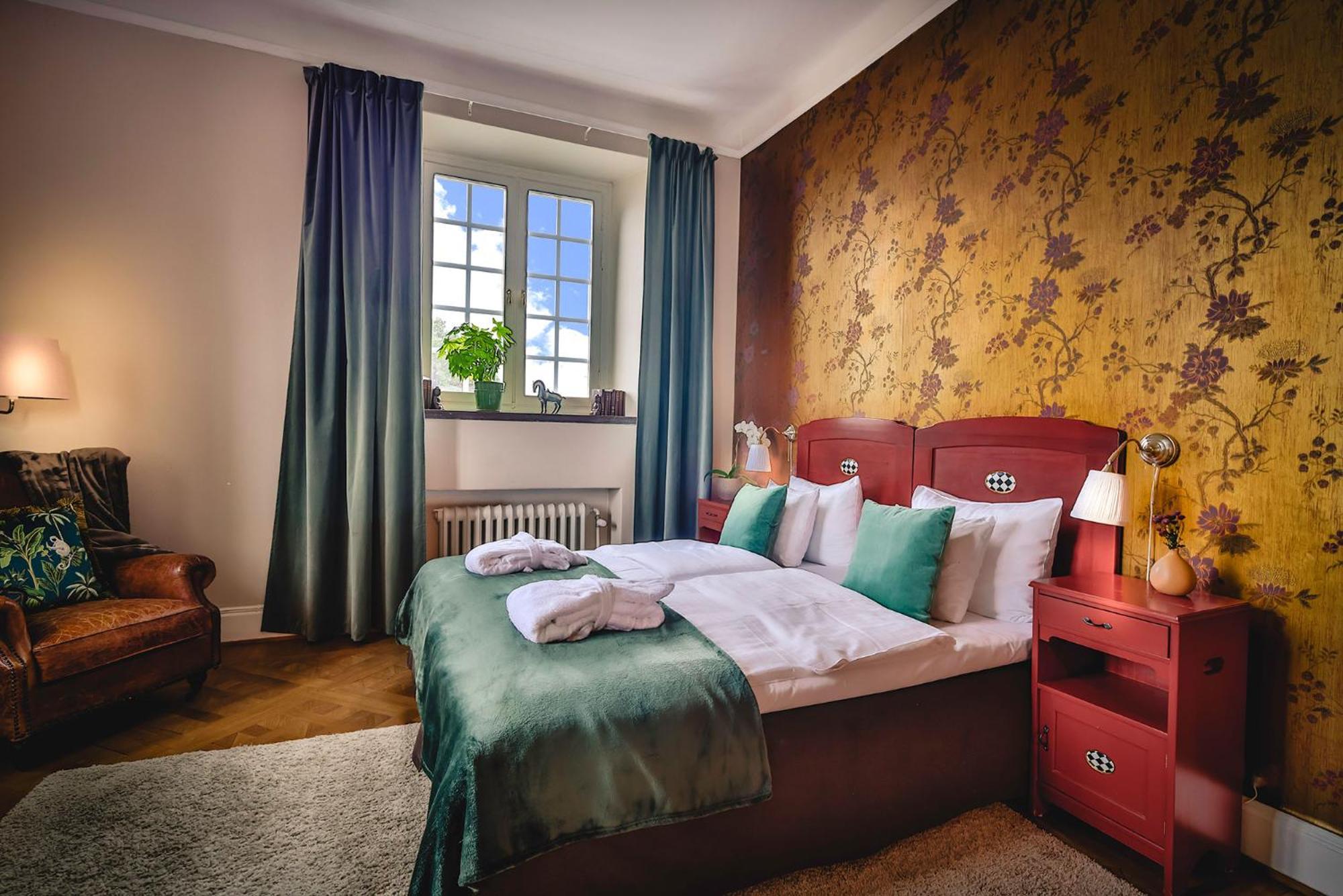 Double Room,1727845775:JPEG