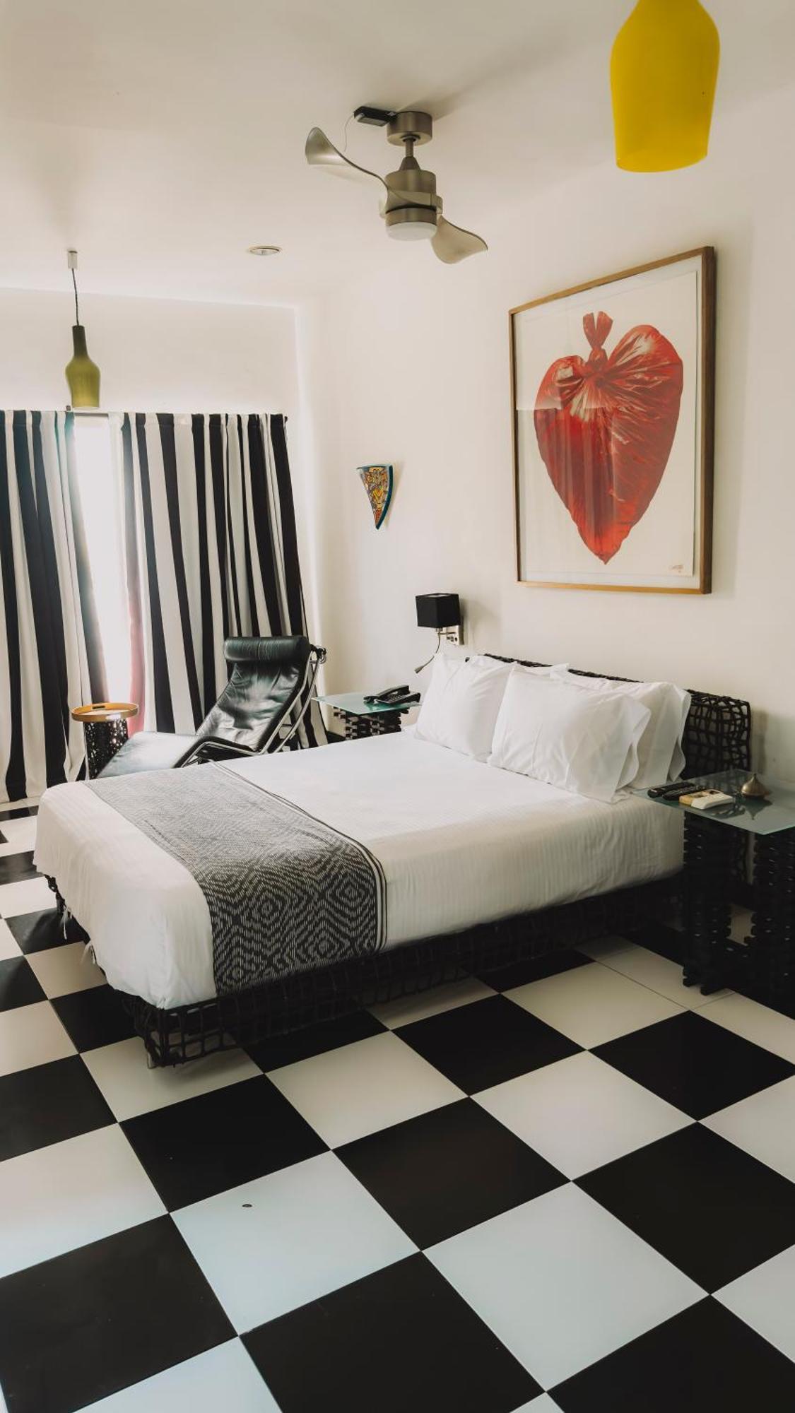 Deluxe King Room,1739411188:JPEG