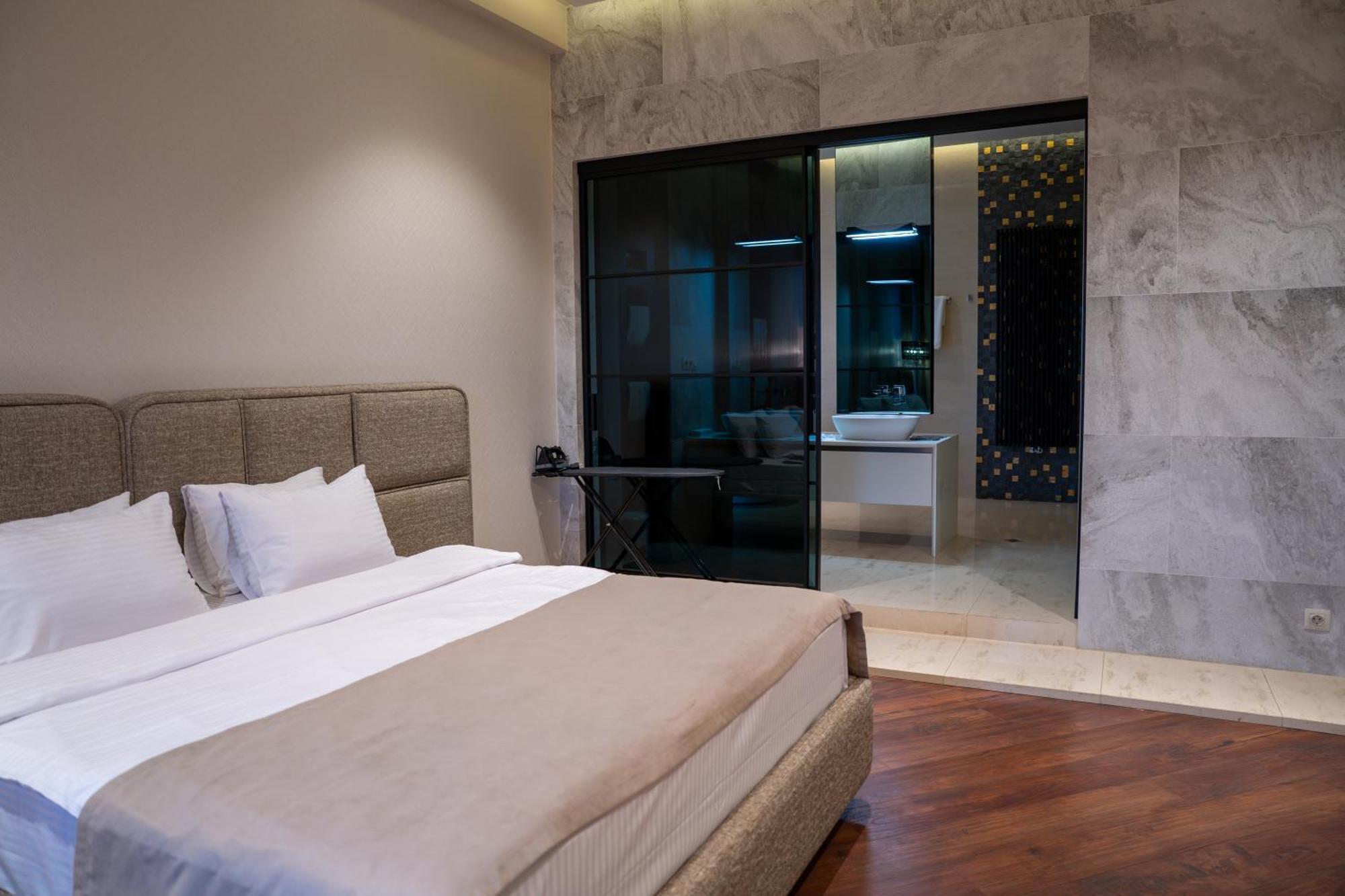 Presidential Suite,1742847990:JPEG