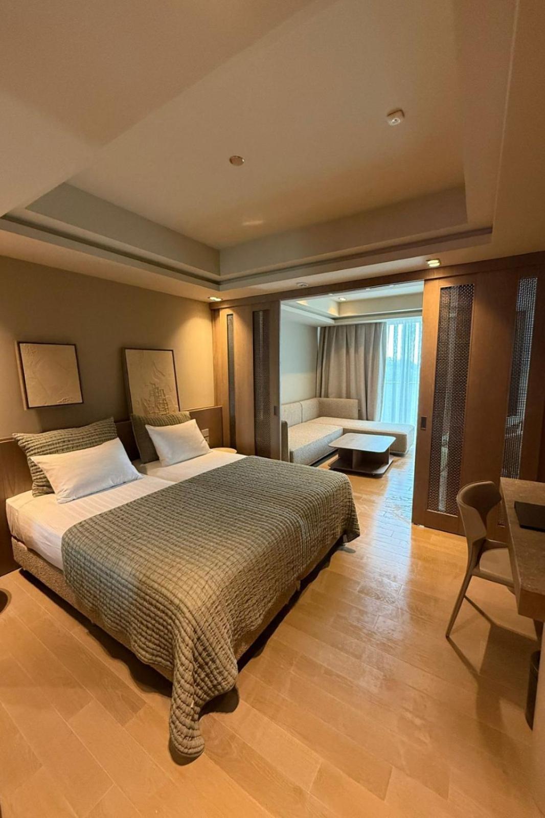 Deluxe Double Room Sea View,1742953174:JPEG