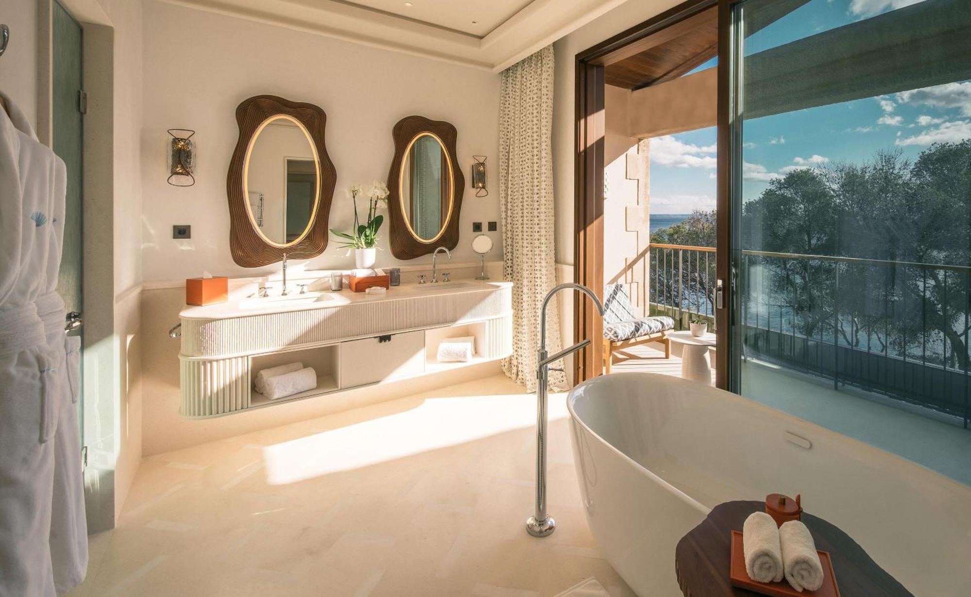 Premier Sea View Suite,1744075703:JPEG