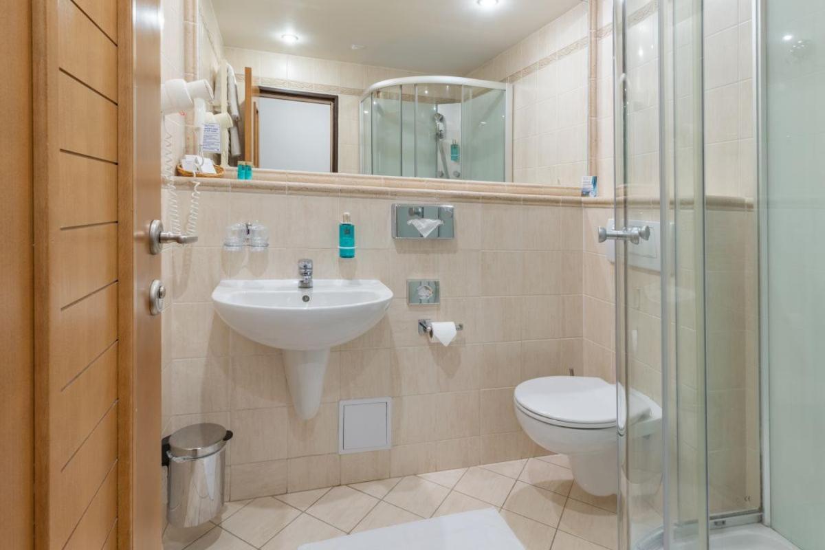 Triple Room Wellness Access,1756423973:JPEG