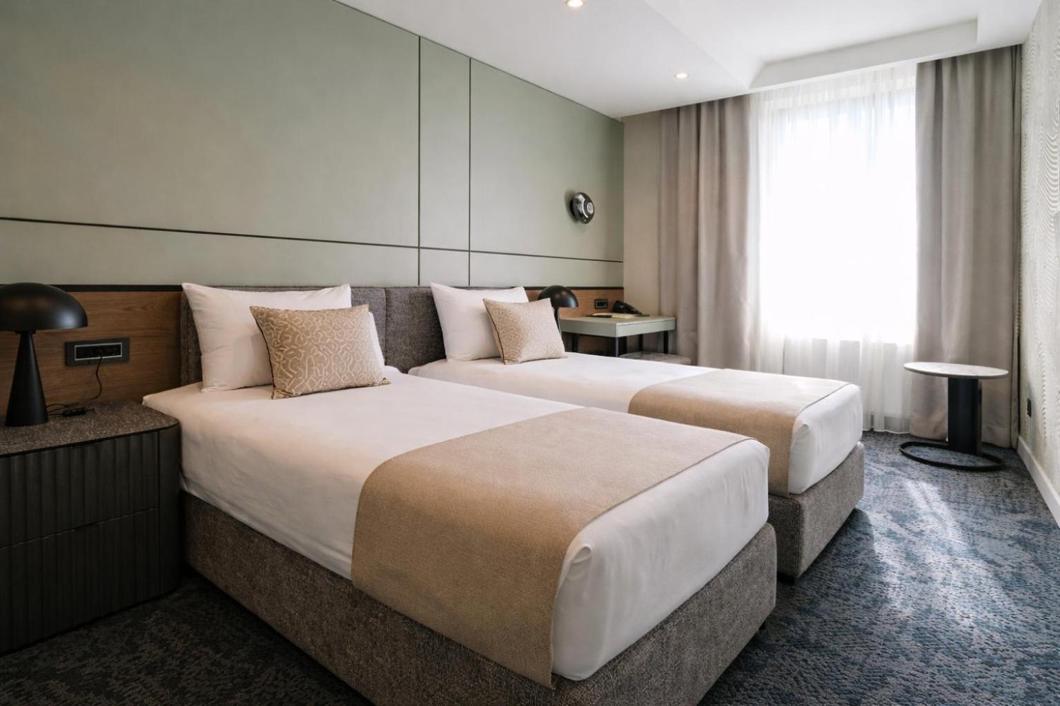 Deluxe Tweepersoonskamer met 2 Aparte Bedden
