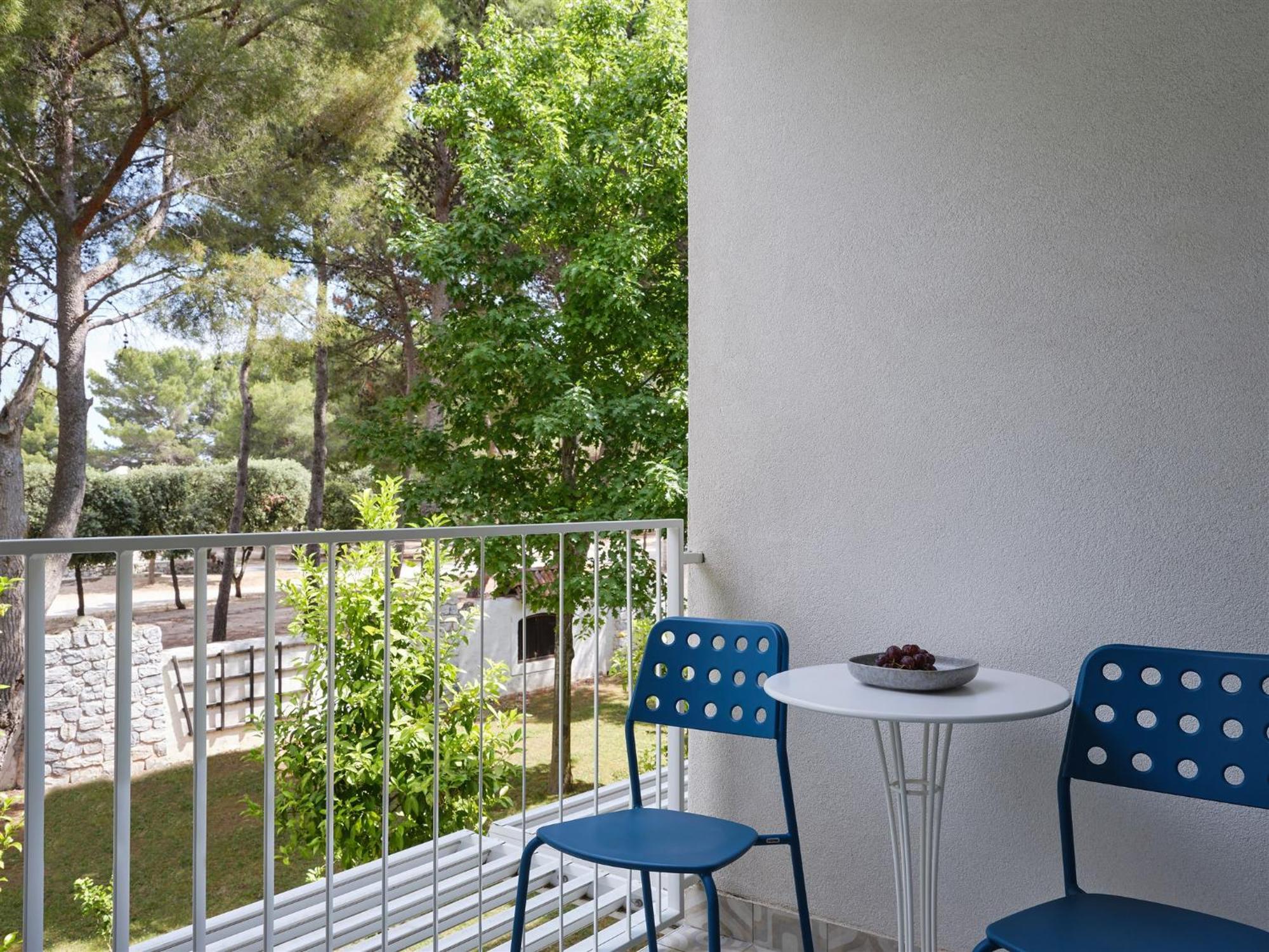 Connected Family Room Balcony Park View Labour,1765308964:JPEG