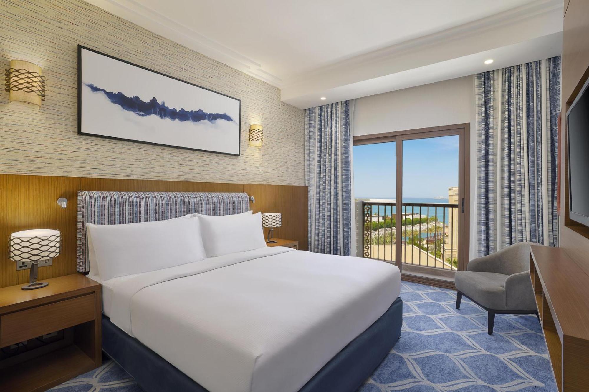 King Room with Balcony and Island View
