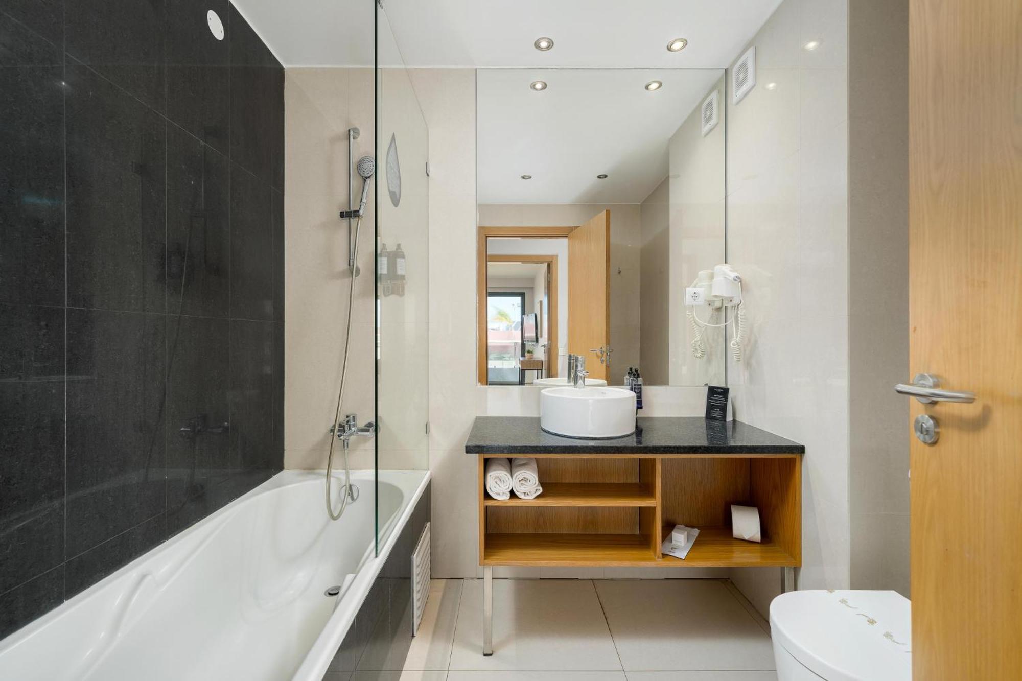 Standard Junior Suite,1769537959:JPEG