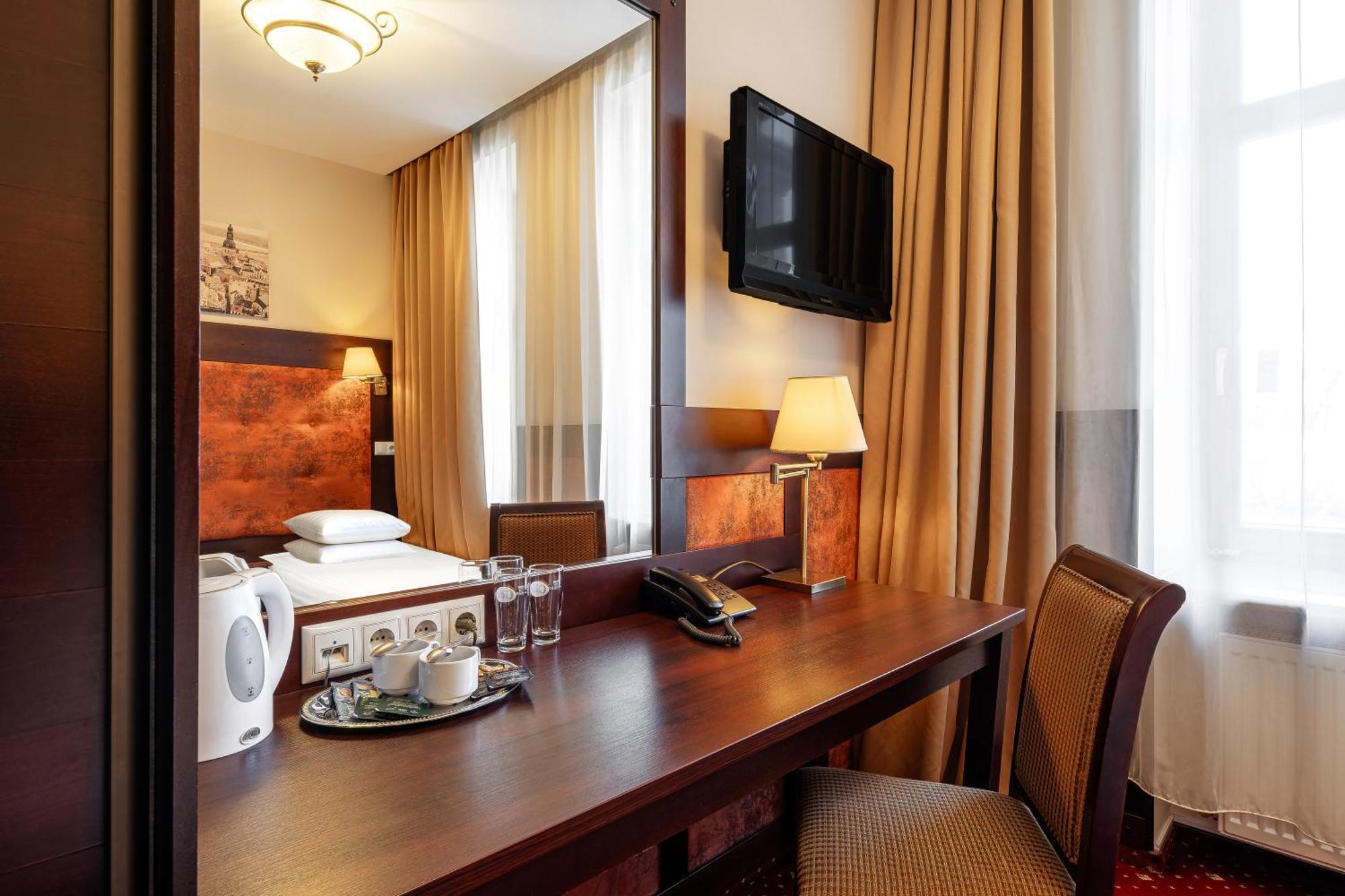 Small Double or Twin Room,1770879775:JPEG