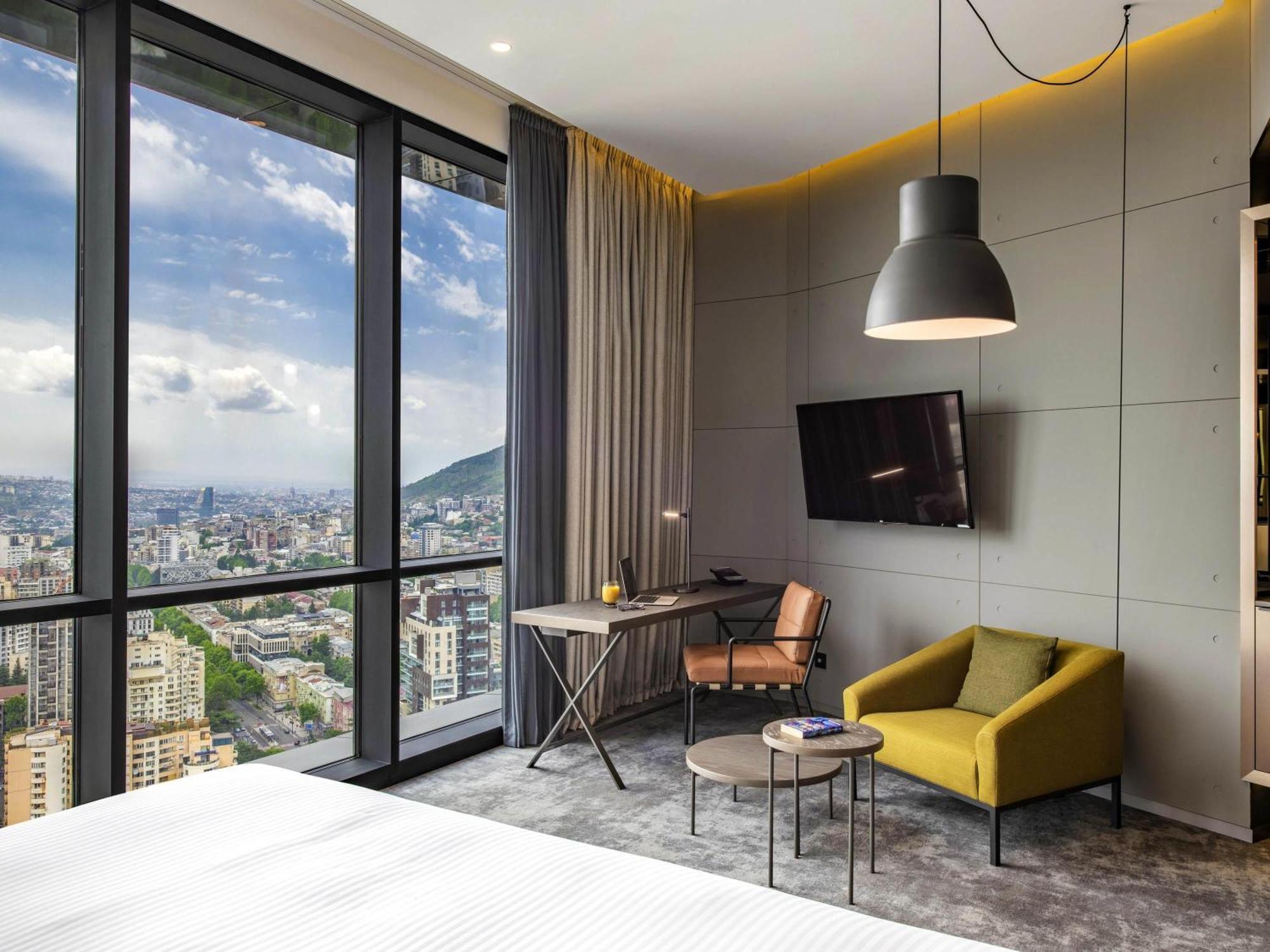 Superior King Room