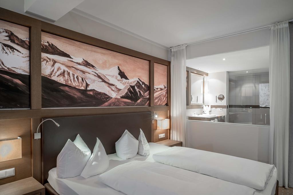 Junior Suite,445241151:JPEG