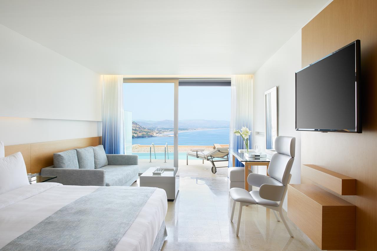 Junior Suite Sea View Shared Pool,988309981:JPEG