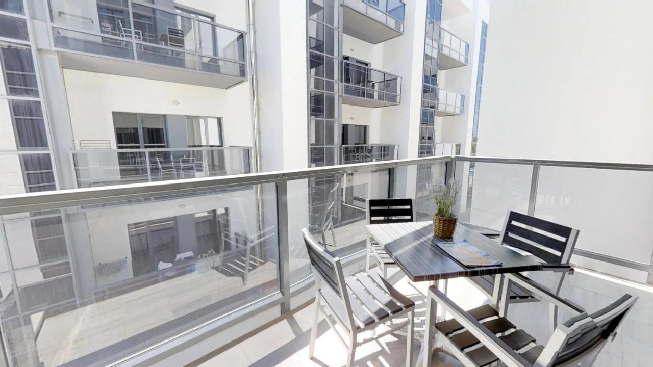 Two-Bedroom Apartment (5 Adults),765679474:JPEG