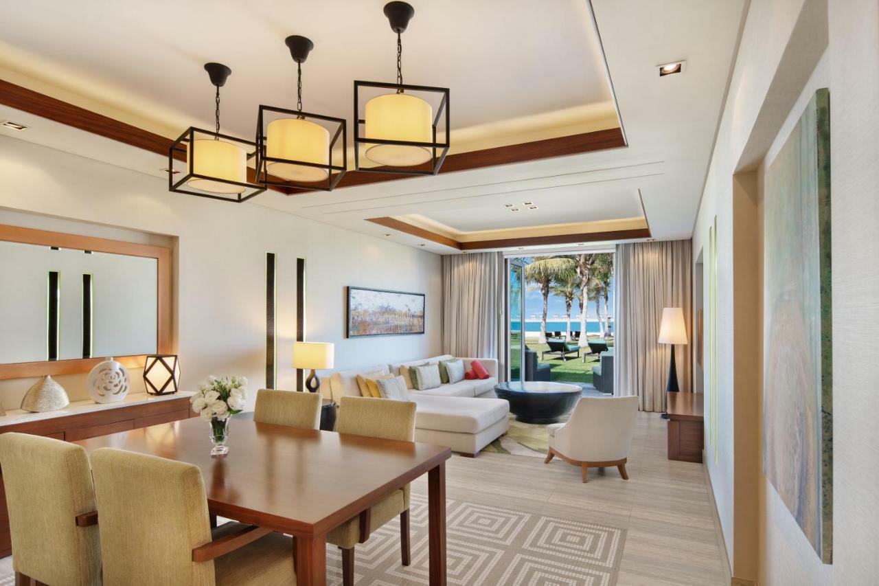 Sea View Residence Two Bedroom Suites Lounge Access & Butler Service,1352156797:JPEG
