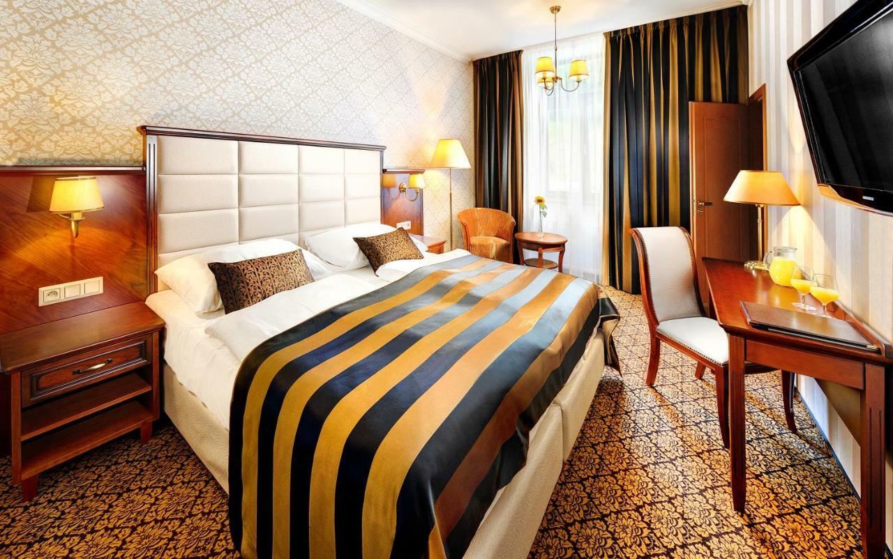Classic Double Room,985107457:JPEG