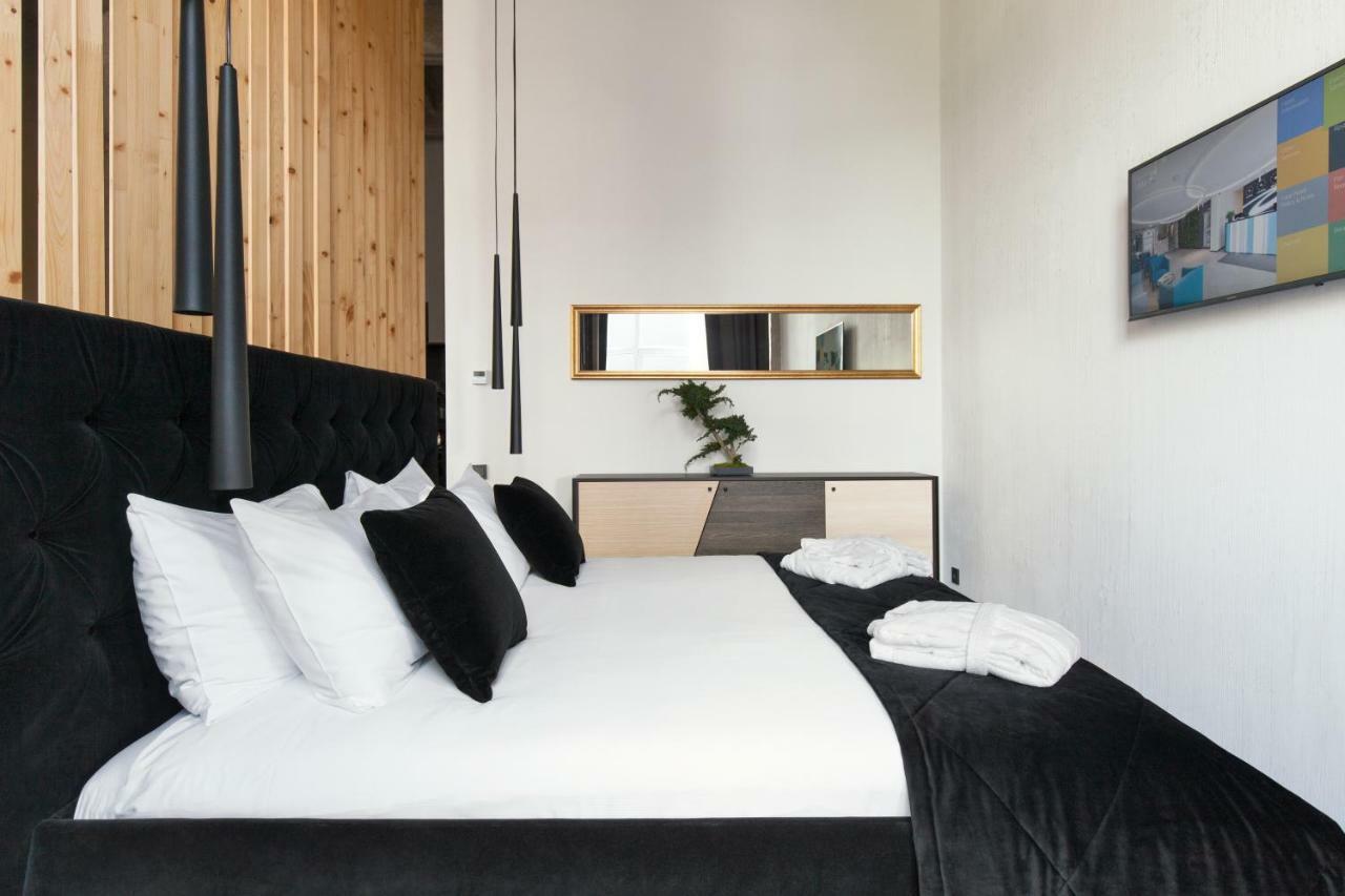 One-Bedroom Suite,831991589:JPEG