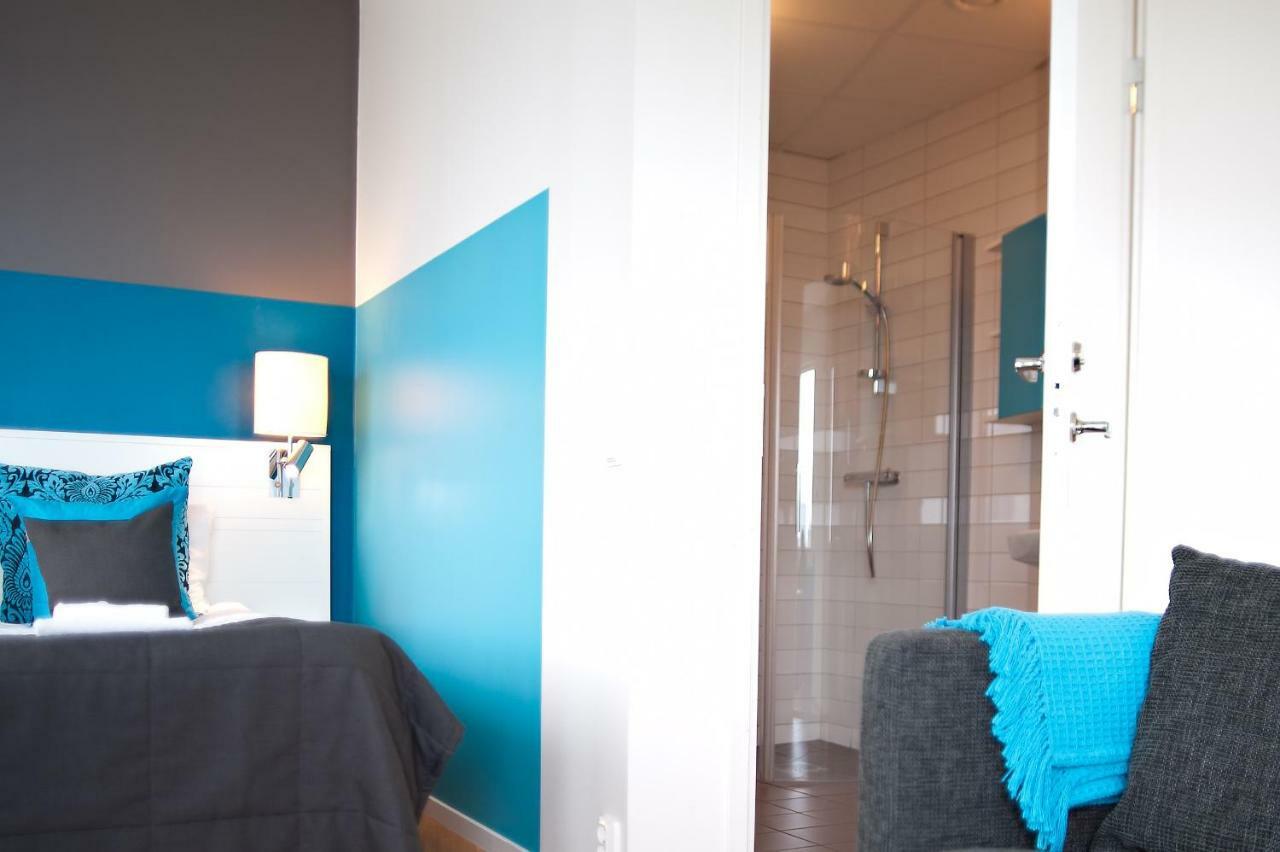 One-Bedroom Apartment,700154242:JPEG