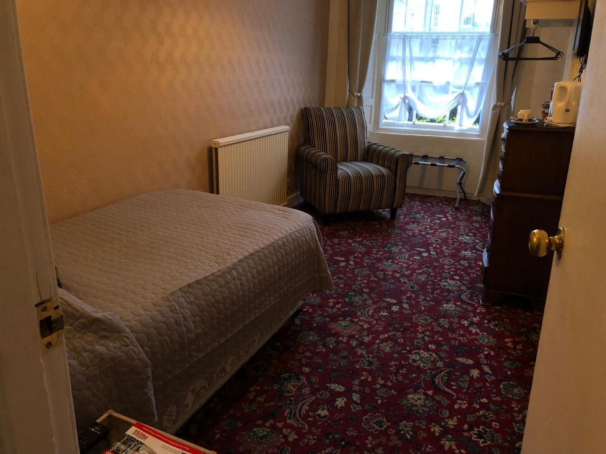 Single Room,934201600:JPEG