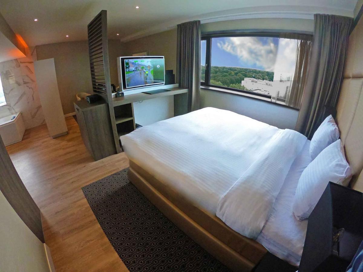 Deluxe Suite,824096498:JPEG