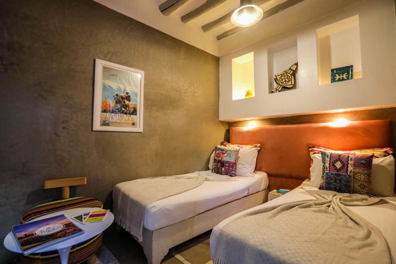 Twin Room,978285313:JPEG
