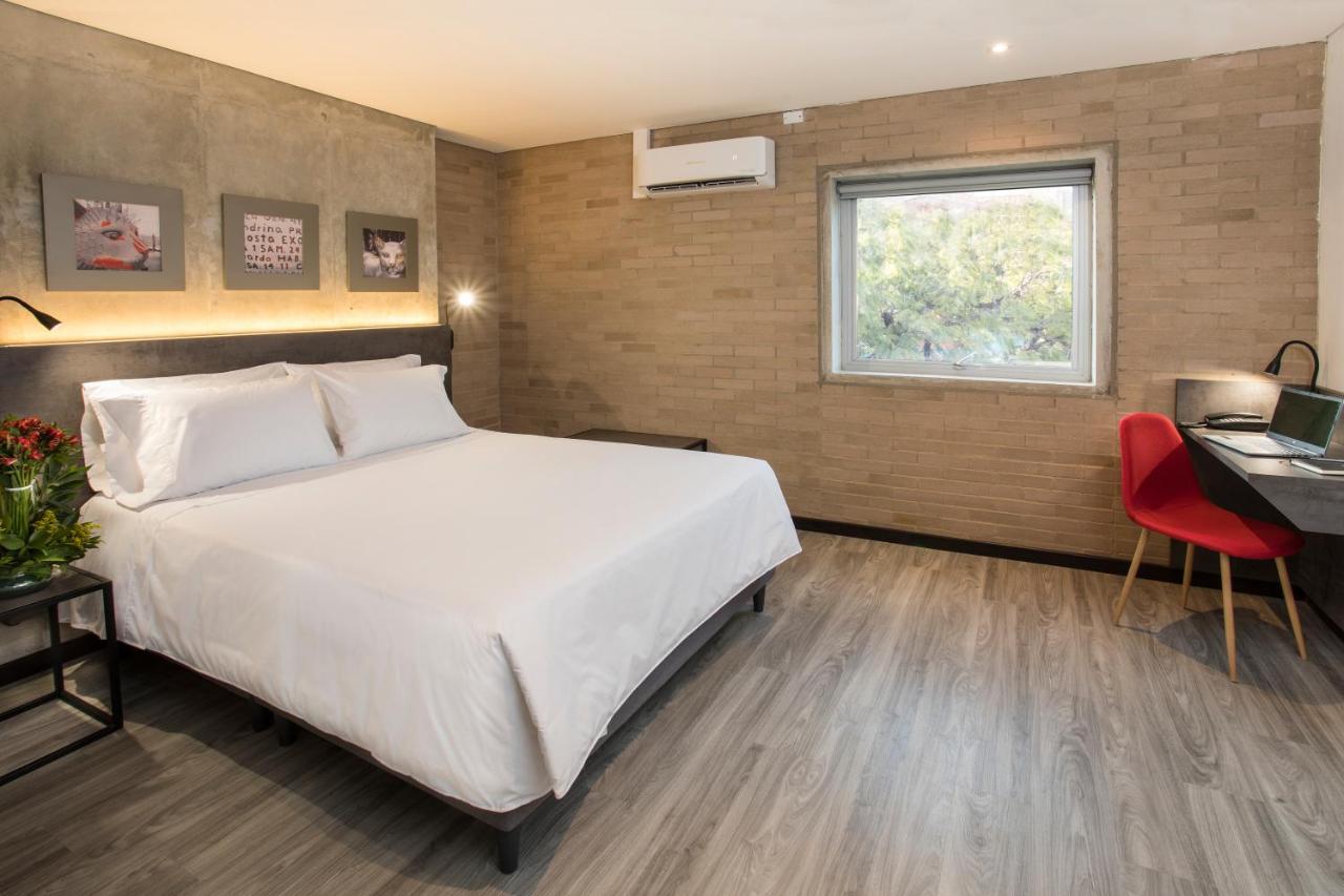 Deluxe Double Room,1642382494:JPEG