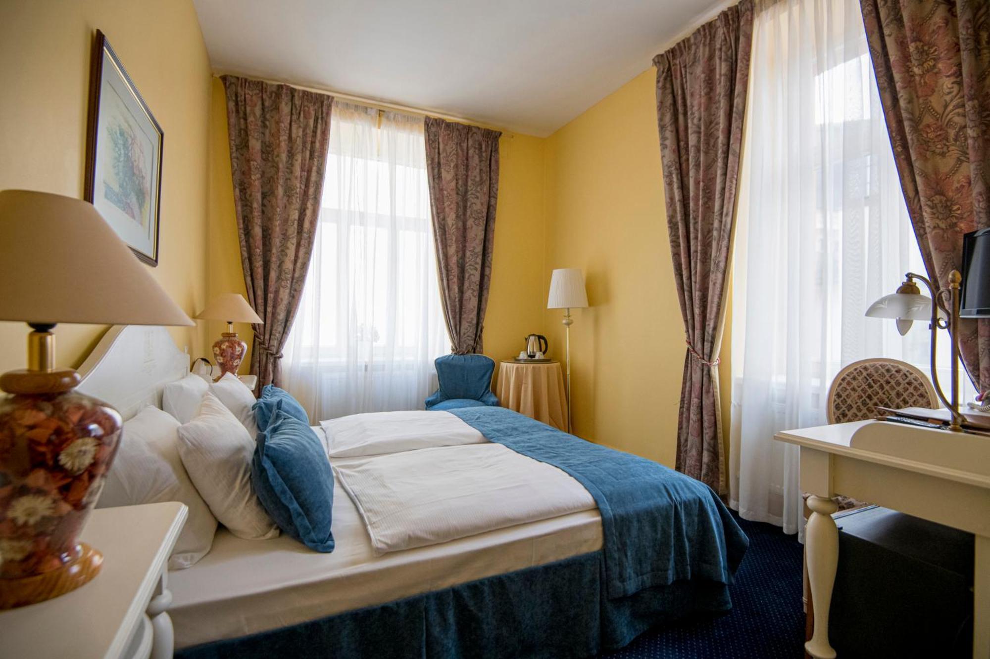 Standard Double Room,1194163462:JPEG