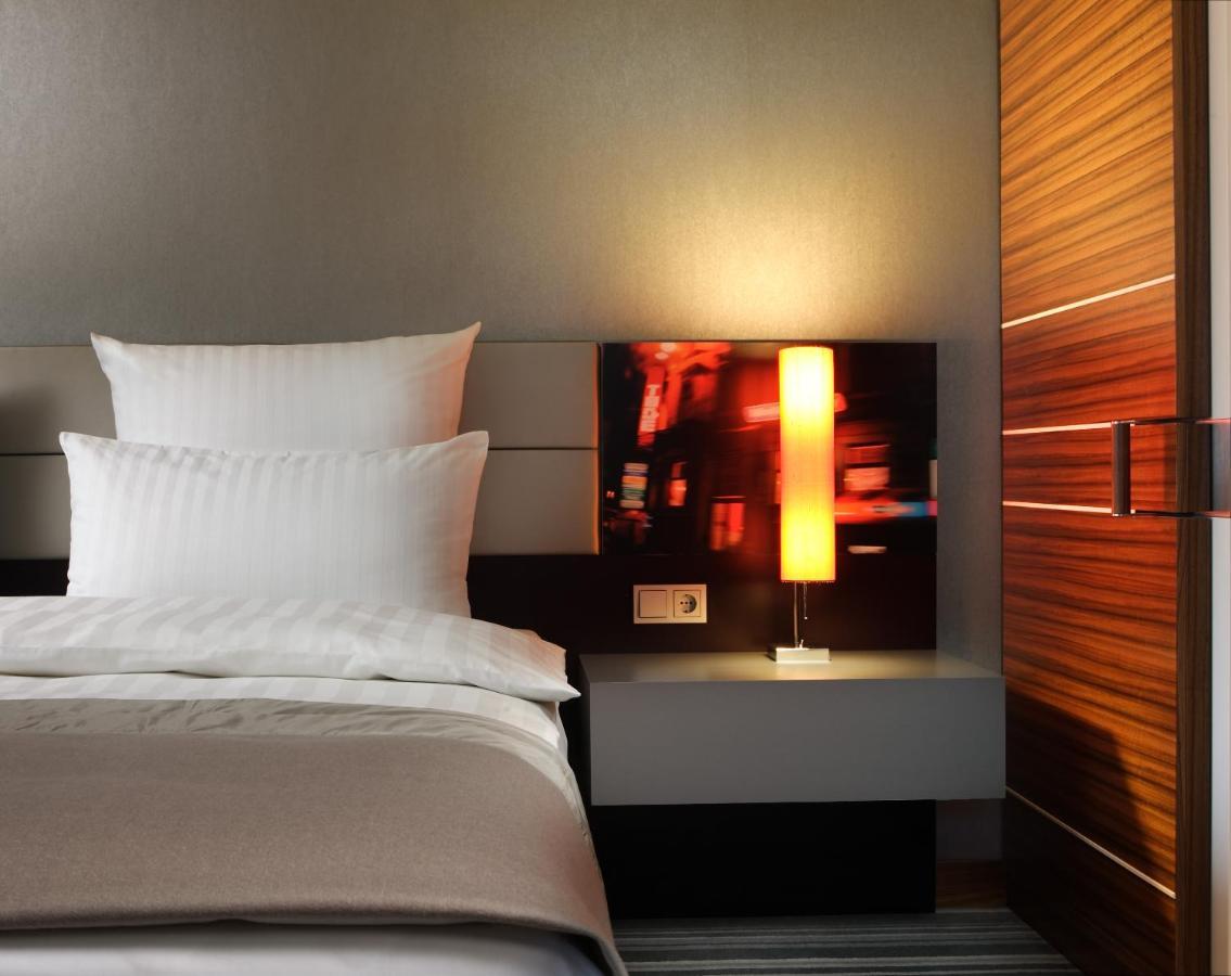 Executive Room,507498507:JPEG