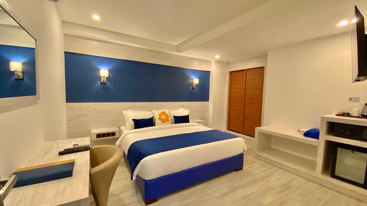 Standard Double Room Excludes Window Access,979819489:JPEG