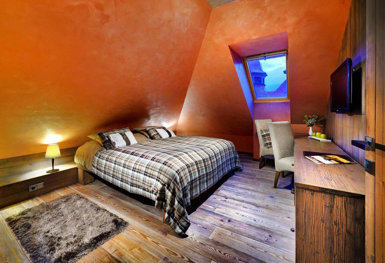 Modern Suite,1212463618:JPEG