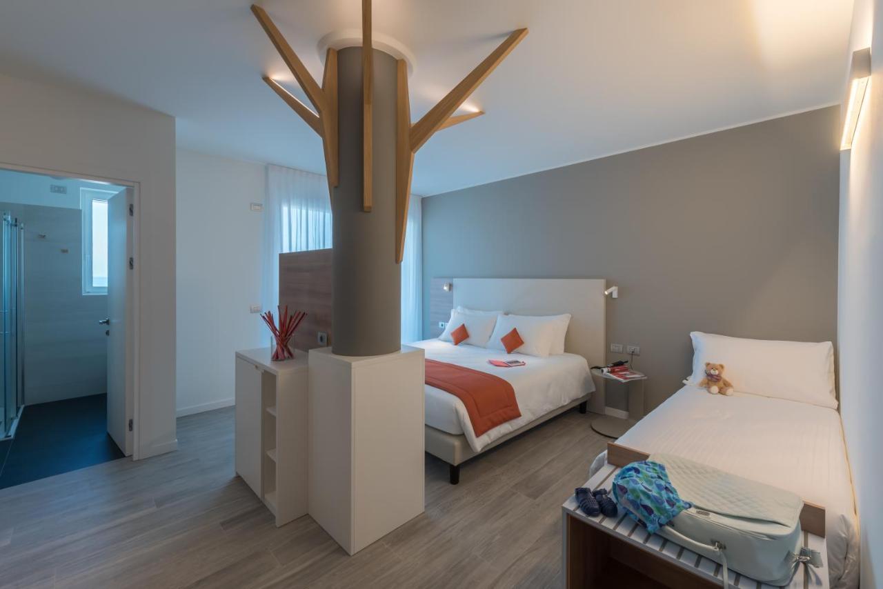 Triple Room,1667451653:JPEG