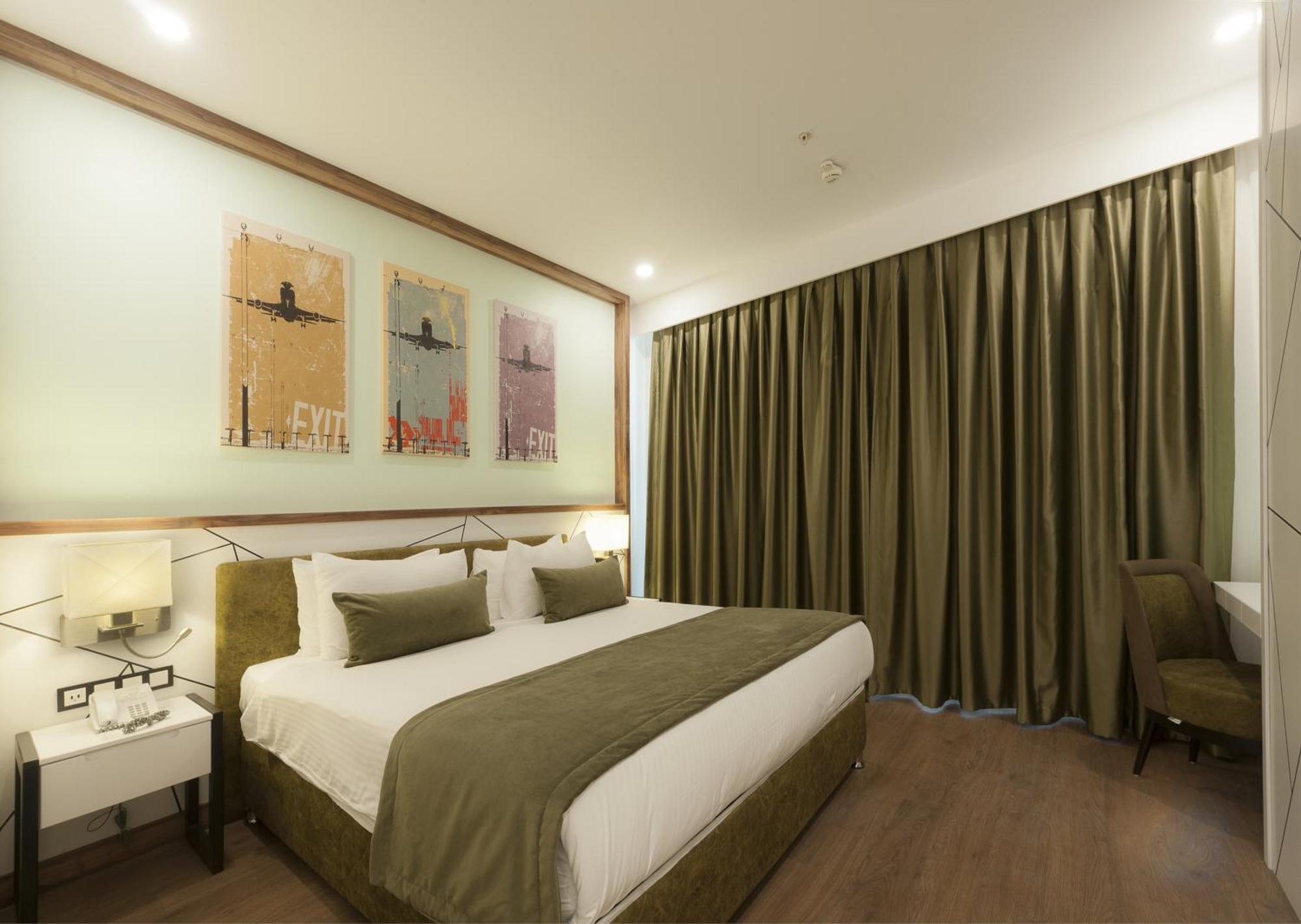 Junior Suite,996221098:JPEG