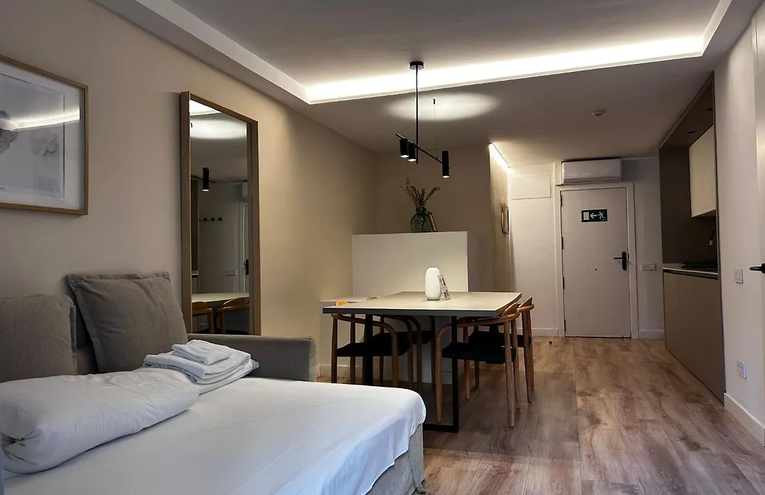 Happy Apartments-1