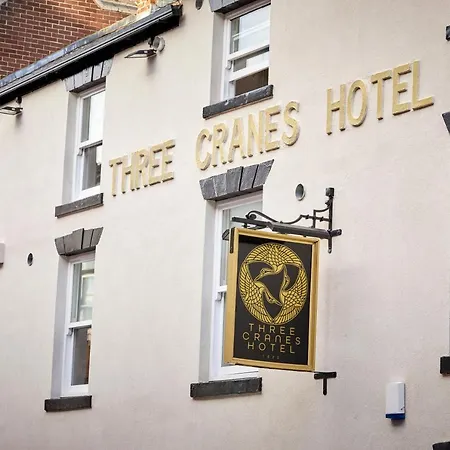 Three Cranes Serviced Apartments-3