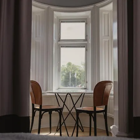 Home Hotel Borgen-3