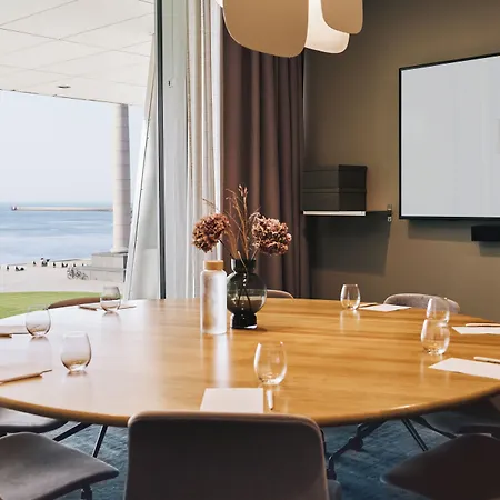 Clarion Hotel Sea U-3