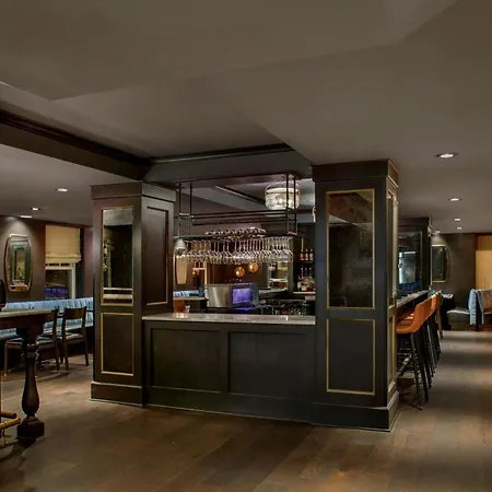Ambassador Hotel Oklahoma City, Autograph Collection-3